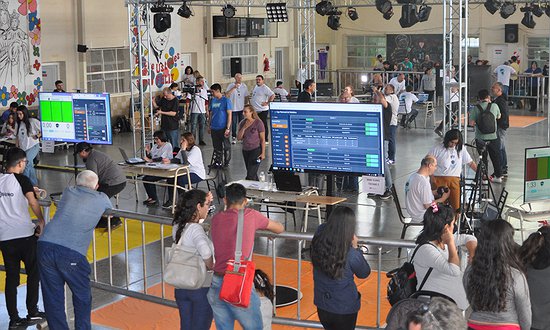 GRAN ÉXITO DE LA 4º COMPETENCIA NACIONAL DE ROBÓTICA