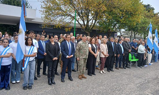 LA FACULTAD DE INGENIERÍA ACOMPAÑÓ EL HOMENAJE A LOS VETERANOS Y CAÍDOS EN MALVINAS