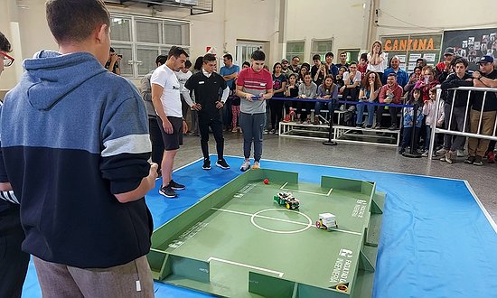 LA FACULTAD DE INGENIERÍA ORGANIZÓ CON ÉXITO LA 3RA. COMPETENCIA NACIONAL DE ROBÓTICA EN LA PAMPA