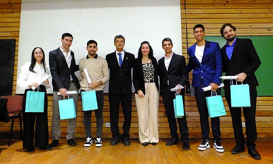 PRIMER ACTO DE COLACIÓN DE GRADO DEL AÑO